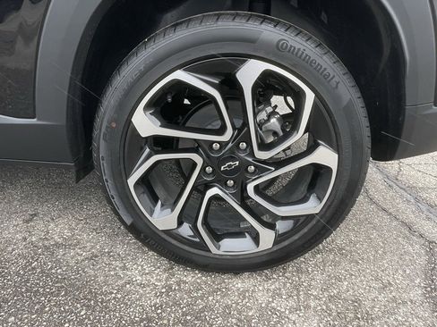 New 2026 Chevrolet Trax RS w/ Sunroof Package image 31
