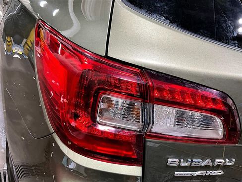 Used 2018 Subaru Outback 2.5i Limited image 29