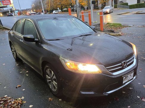 Used 2014 Honda Accord LX image 4