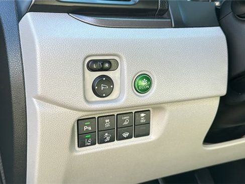 Used 2023 Honda Ridgeline RTL-E image 11