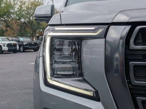 Used 2023 GMC Yukon AT4 w/ Technology Package image 10