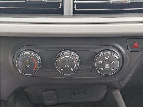 Used 2024 Chevrolet Trax LS FWD image 22