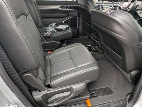 New 2026 Jeep Grand Wagoneer Limited image 29