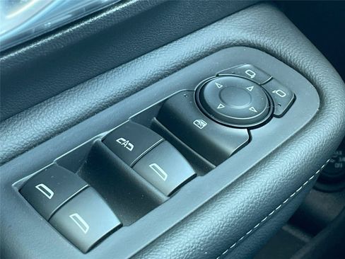 Used 2024 GMC Terrain SLE w/ Driver Convenience Package AWD/4WD image 21