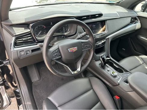 Certified 2024 Cadillac XT6 Luxury AWD/4WD image 25