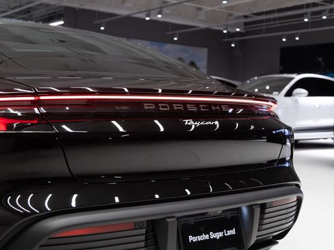 Used 2026 Porsche Taycan RWD image 30