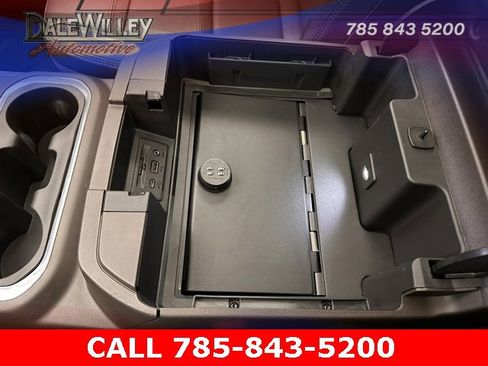 Used 2022 GMC Sierra 3500 Denali w/ Denali Ultimate Package image 25