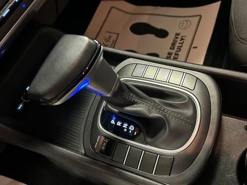 Used 2025 Hyundai Kona SEL image 18