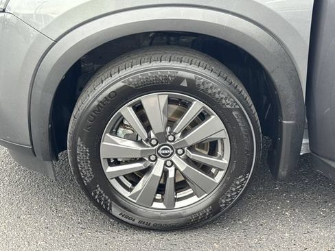 Used 2024 Nissan Pathfinder S AWD/4WD image 26