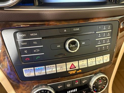 Used 2018 Mercedes-Benz SL 450 w/ Premium I Package image 29