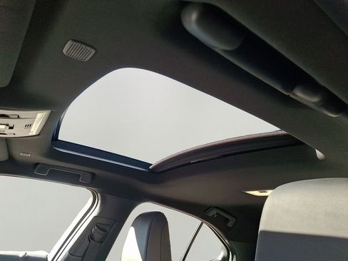 Used 2023 Lexus UX 250h F Sport image 15