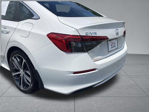 Used 2024 Honda Civic Touring image 11