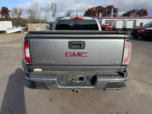 Used 2018 GMC Canyon SLE image 4