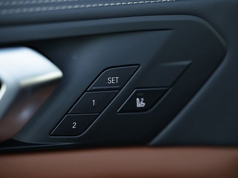 New 2026 BMW X5 xDrive40i w/ M Sport Package image 17