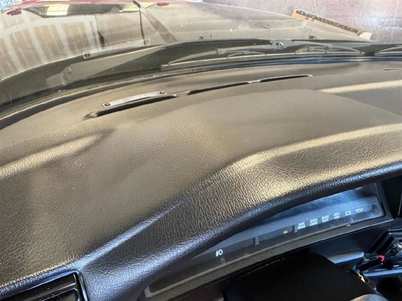 Used 1991 BMW 325i Convertible RWD image 40