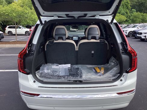 Used 2026 Volvo XC90 B6 Plus w/ Protection Package Premier AWD/4WD image 35