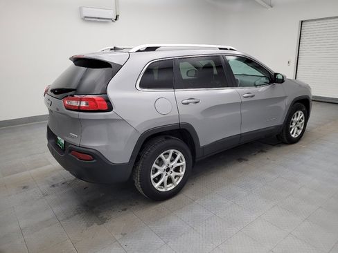 Used 2016 Jeep Cherokee Latitude w/ Cold Weather Group image 10