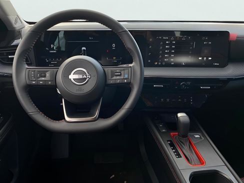New 2026 Nissan Kicks SR w/ Cold Weather Package FWD image 17