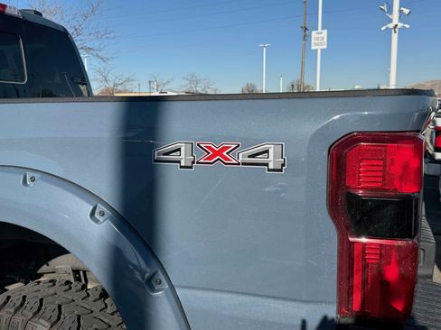 Used 2023 Ford F350 Lariat w/ Lariat Ultimate Package image 11