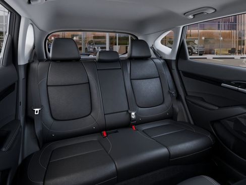 New 2025 Kia Seltos SX w/ SX Sunroof Package image 16