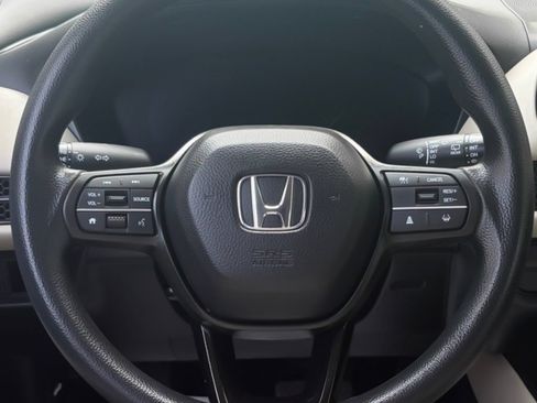 Used 2024 Honda HR-V LX image 18