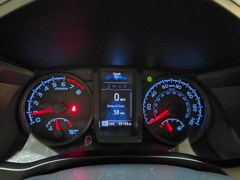 Used 2018 Toyota Tacoma SR w/ SR Convenience Package AWD/4WD image 39