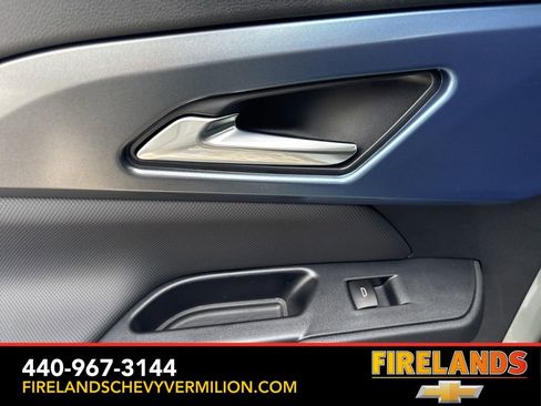 New 2026 Chevrolet Equinox EV LT image 47