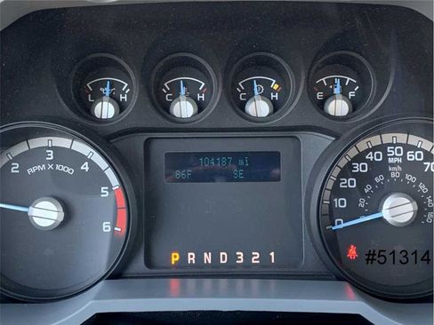 Used 2016 Ford F550 2WD Regular Cab Super Duty image 27