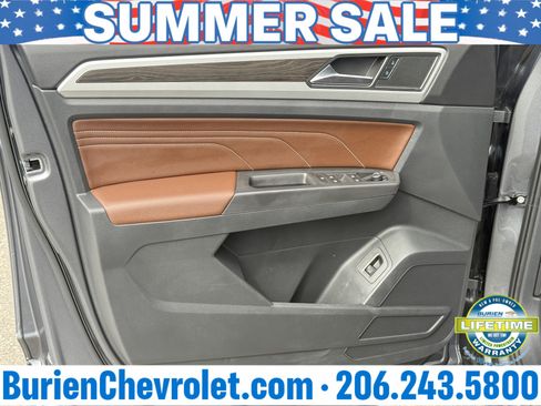 Used 2023 Volkswagen Atlas SE AWD/4WD image 9