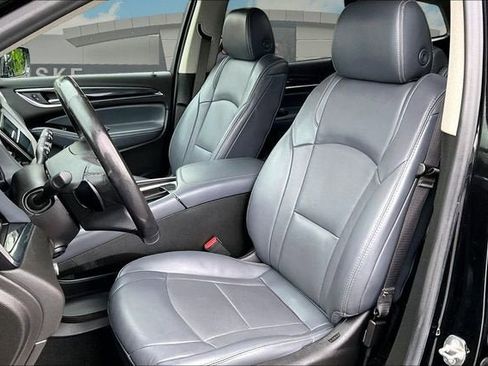 Used 2018 Buick Enclave Premium w/ Experience Buick Package AWD/4WD image 26