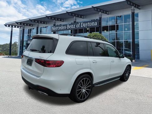 New 2025 Mercedes-Benz GLS 580 4MATIC image 4