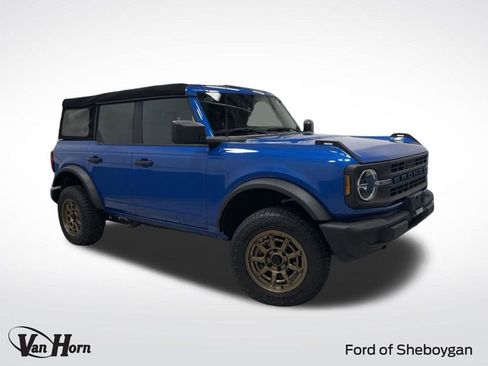 Used 2023 Ford Bronco 4-Door image 1