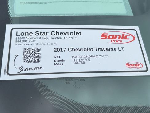 Certified 2017 Chevrolet Traverse LT image 32