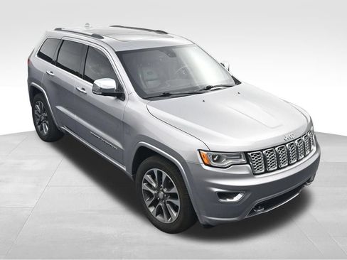 Used 2017 Jeep Grand Cherokee Overland AWD/4WD image 36