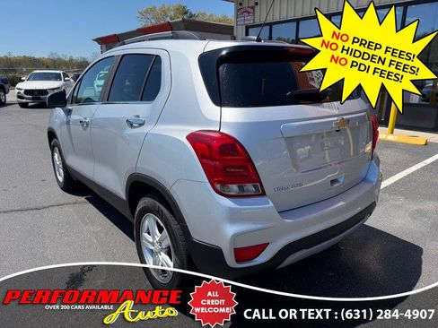 Used 2018 Chevrolet Trax LT w/ LT Convenience Package AWD/4WD image 5