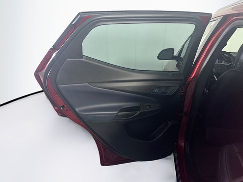Used 2022 Chevrolet Bolt EUV Premier image 27