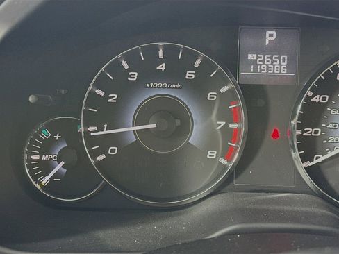 Used 2010 Subaru Outback 2.5i image 14