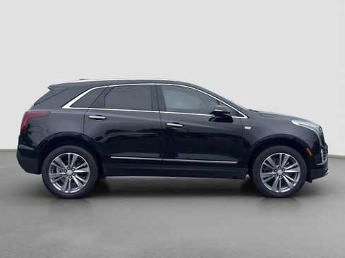 Used 2025 Cadillac XT5 Premium Luxury w/ Technology Package FWD image 7