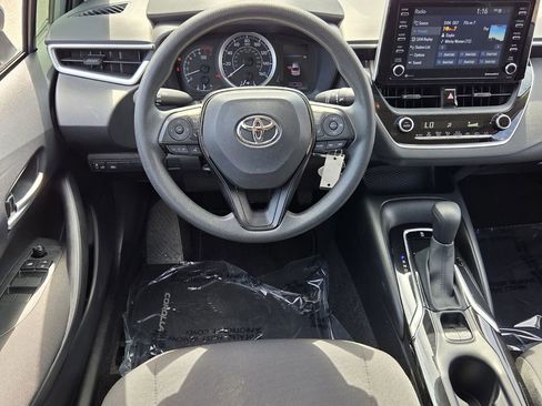 Used 2021 Toyota Corolla LE FWD image 11