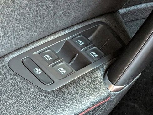 Used 2021 Volkswagen GTI Autobahn image 20