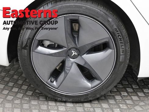 Used 2020 Tesla Model 3 Standard Range Plus image 27