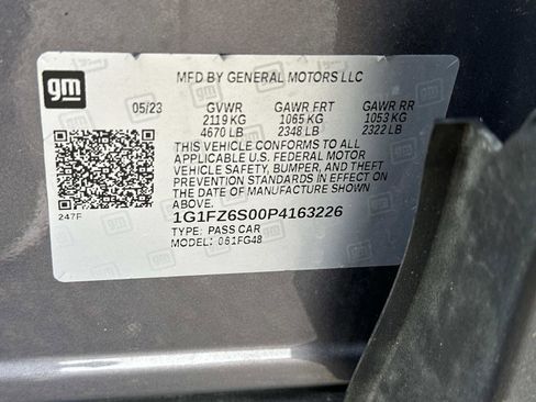 Used 2023 Chevrolet Bolt EUV Premier w/ Sun & Sound Package image 17