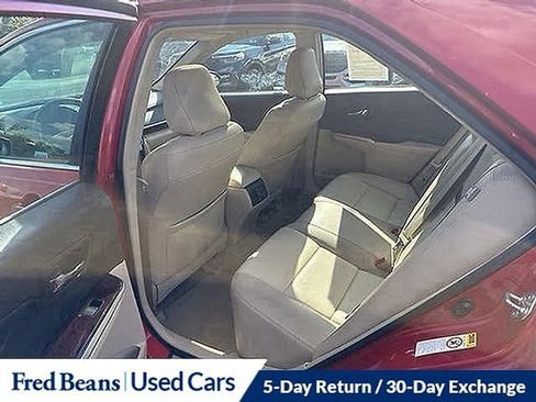 Used 2014 Toyota Camry XLE image 25