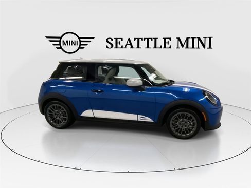 New 2026 MINI Cooper 2-Door Hardtop image 13