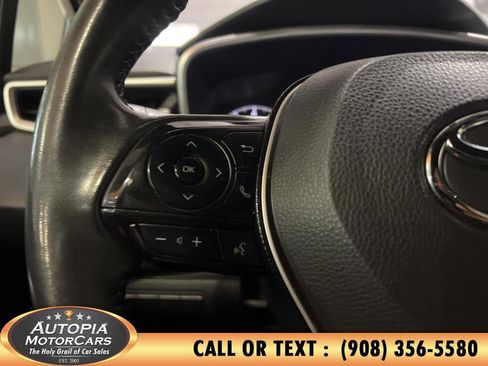 Used 2025 Toyota Corolla SE image 29