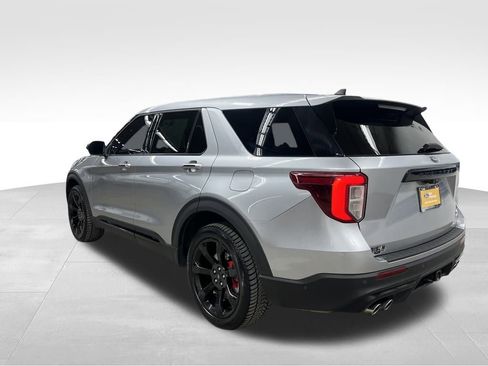 Used 2022 Ford Explorer ST w/ Equipment Group 401A image 5