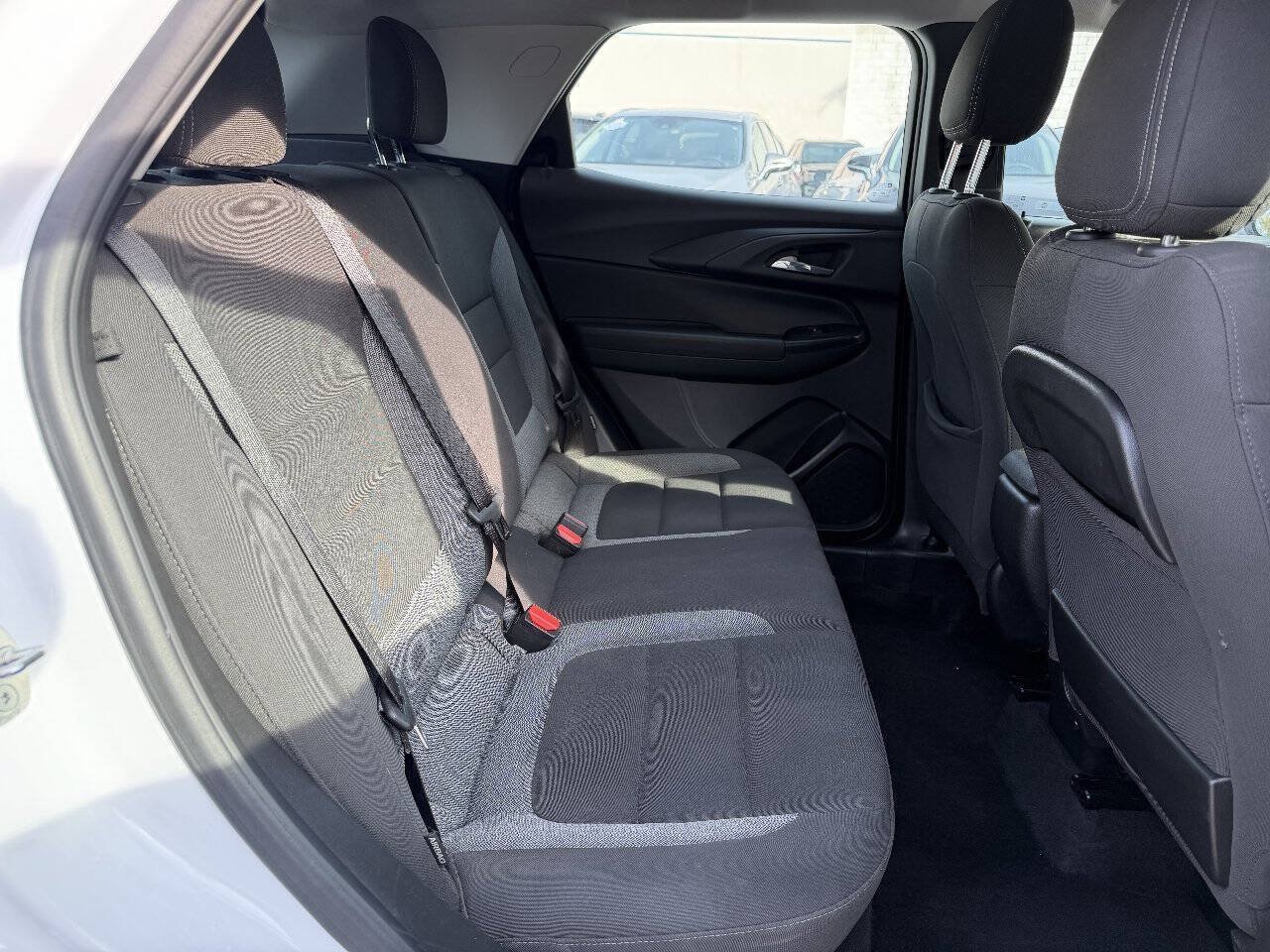 Used 2021 Chevrolet TrailBlazer LS FWD image 22
