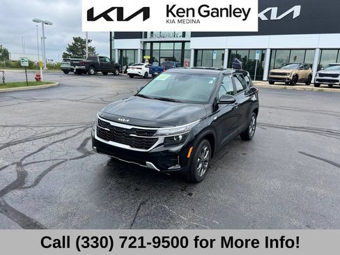 Certified 2024 Kia Seltos LX AWD/4WD image 3