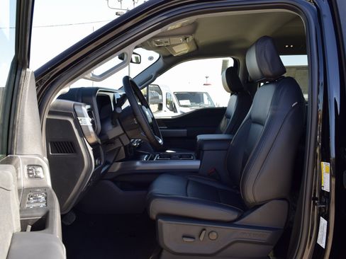 New 2026 Ford F250 Lariat w/ Chrome Package image 18