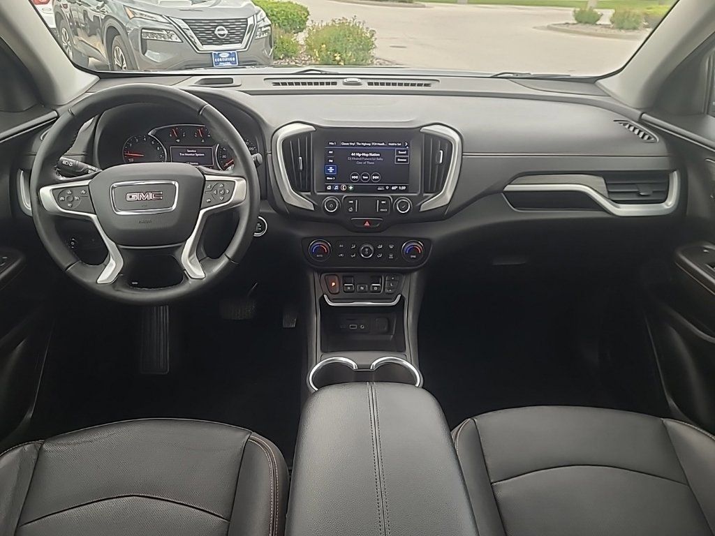 Used 2020 GMC Terrain SLT AWD/4WD image 12